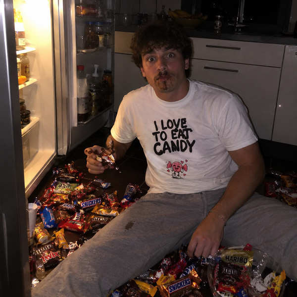 I Love to Eat Candy – Halloween Couple Shirt